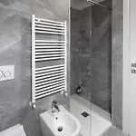 Carpe Diem 2 Bedrooms 2 Bathrooms Free Parking * Como