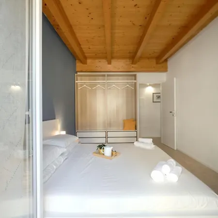 Carpe Diem 2 Bedrooms 2 Bathrooms Free Parking